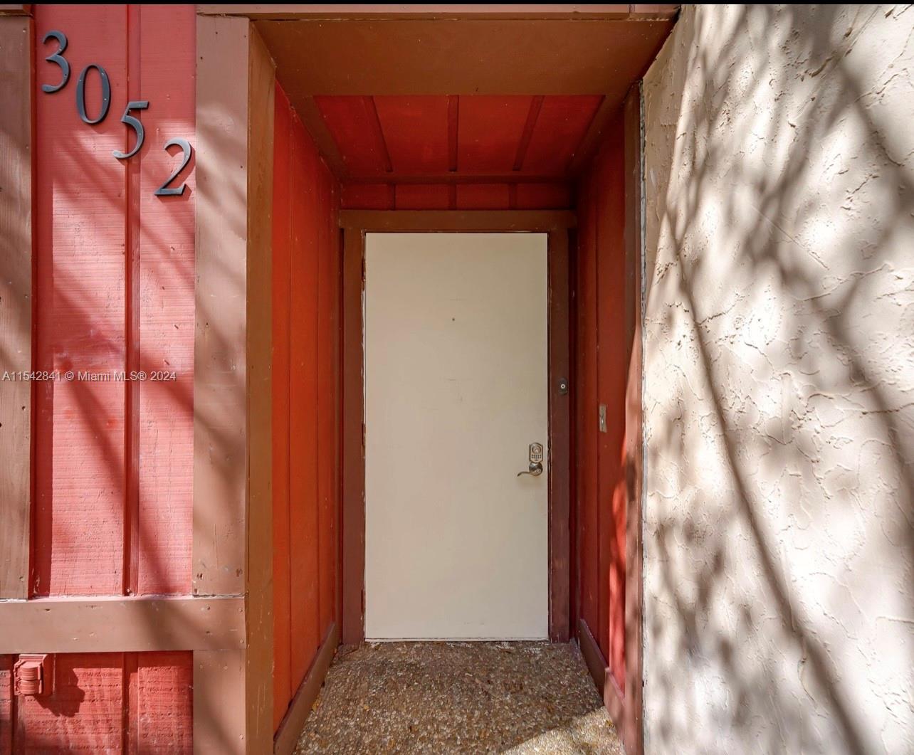 3052 N 35th Ter, Hollywood, Florida 33021, 4 Bedrooms Bedrooms, ,2 BathroomsBathrooms,Residential,For Sale,3052 N 35th Ter,A11542841