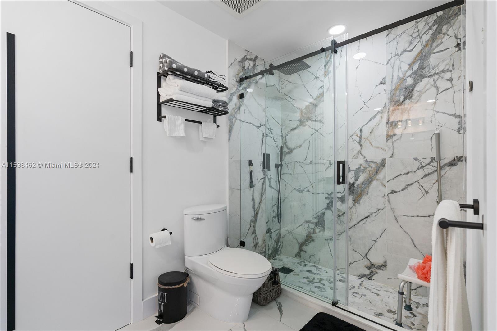 3029 NE 188th St 1021, Aventura, Florida 33180, 2 Bedrooms Bedrooms, ,2 BathroomsBathrooms,Residential,For Sale,3029 NE 188th St 1021,A11538462