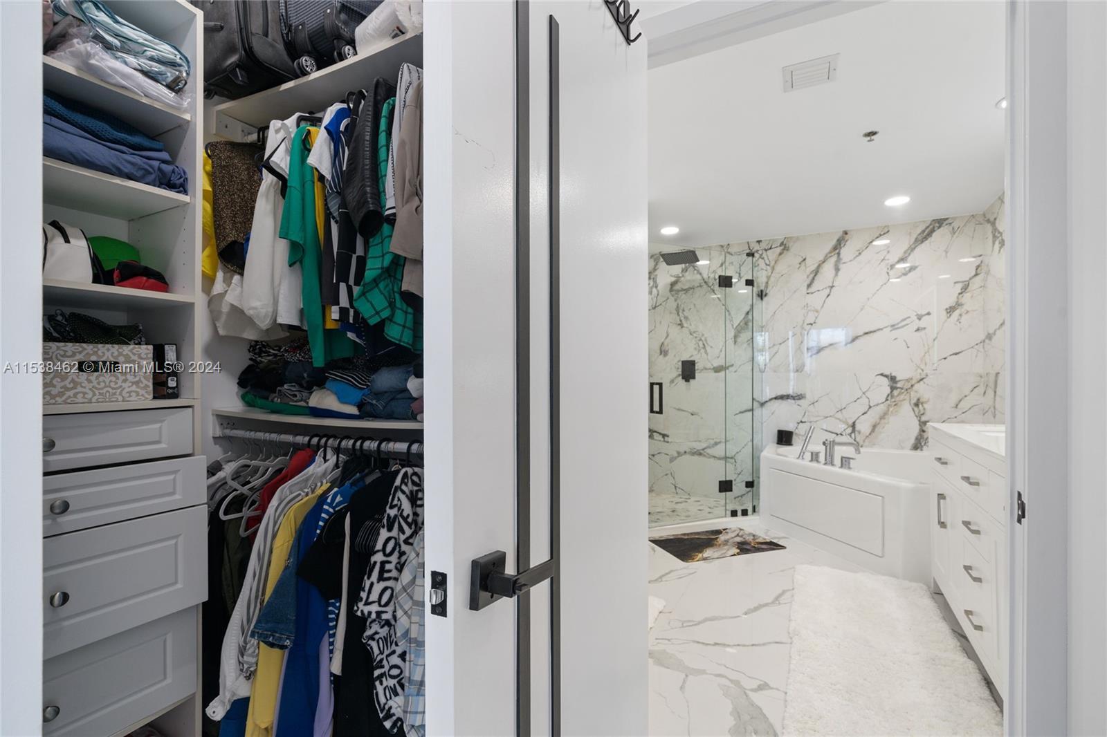 3029 NE 188th St 1021, Aventura, Florida 33180, 2 Bedrooms Bedrooms, ,2 BathroomsBathrooms,Residential,For Sale,3029 NE 188th St 1021,A11538462