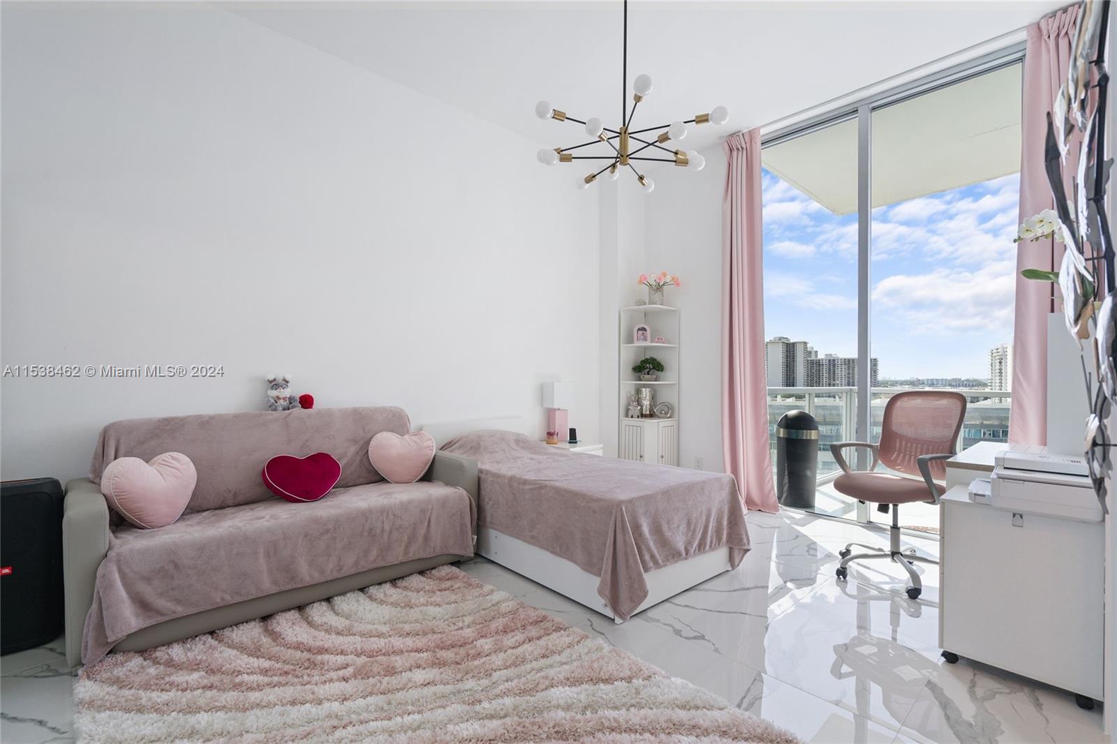 3029 NE 188th St 1021, Aventura, Florida 33180, 2 Bedrooms Bedrooms, ,2 BathroomsBathrooms,Residential,For Sale,3029 NE 188th St 1021,A11538462