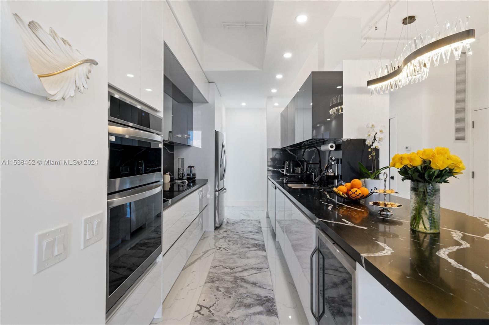 3029 NE 188th St 1021, Aventura, Florida 33180, 2 Bedrooms Bedrooms, ,2 BathroomsBathrooms,Residential,For Sale,3029 NE 188th St 1021,A11538462