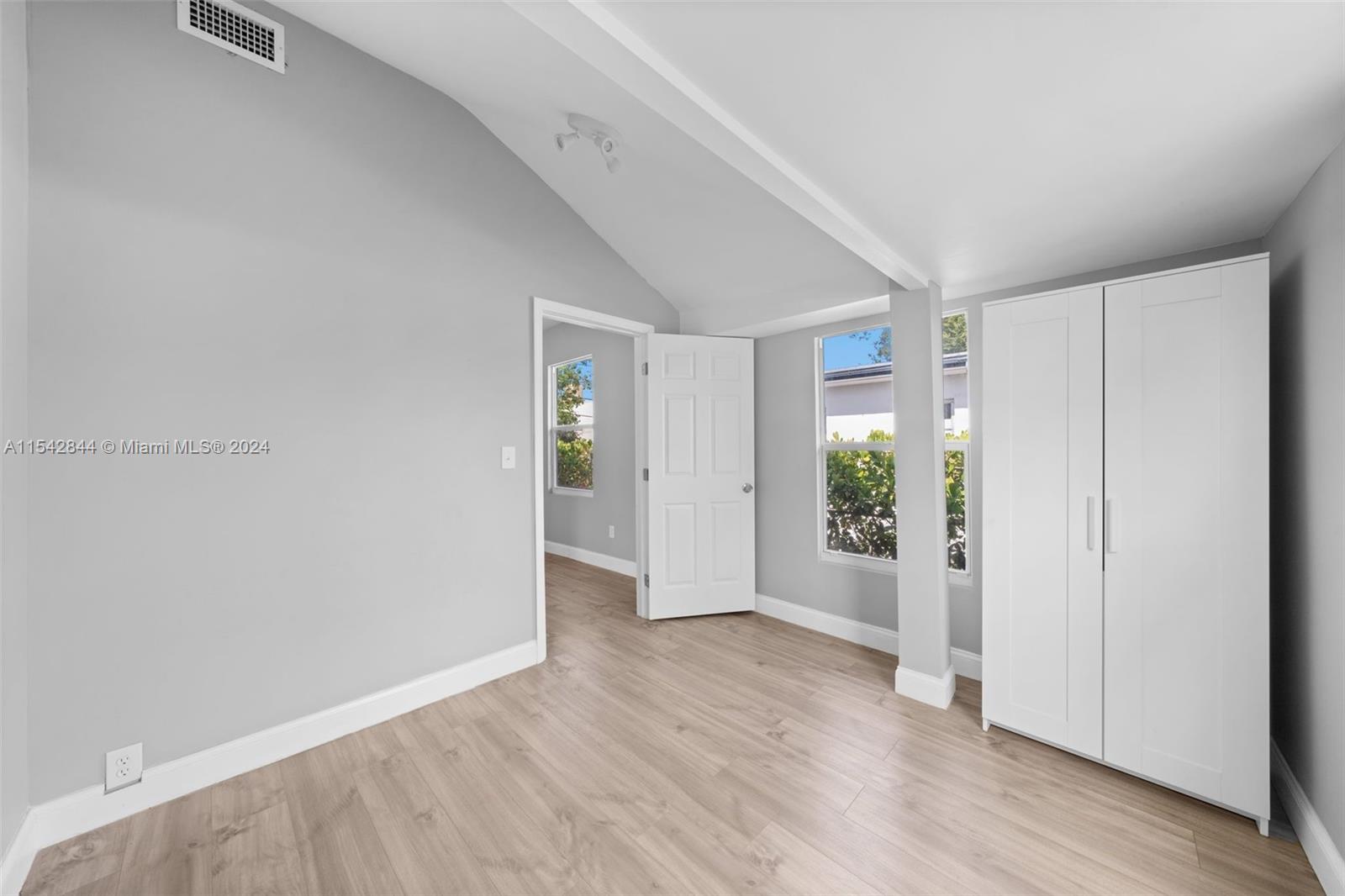 842 SW 3rd St 846, Miami, Florida 33130, 3 Bedrooms Bedrooms, ,2 BathroomsBathrooms,Residentiallease,For Rent,842 SW 3rd St 846,A11542844