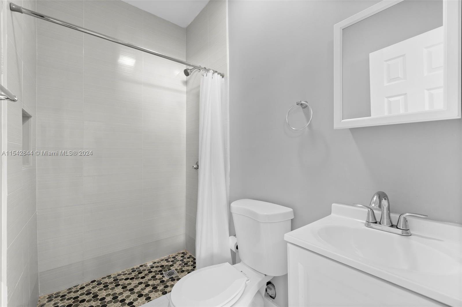 842 SW 3rd St 846, Miami, Florida 33130, 3 Bedrooms Bedrooms, ,2 BathroomsBathrooms,Residentiallease,For Rent,842 SW 3rd St 846,A11542844