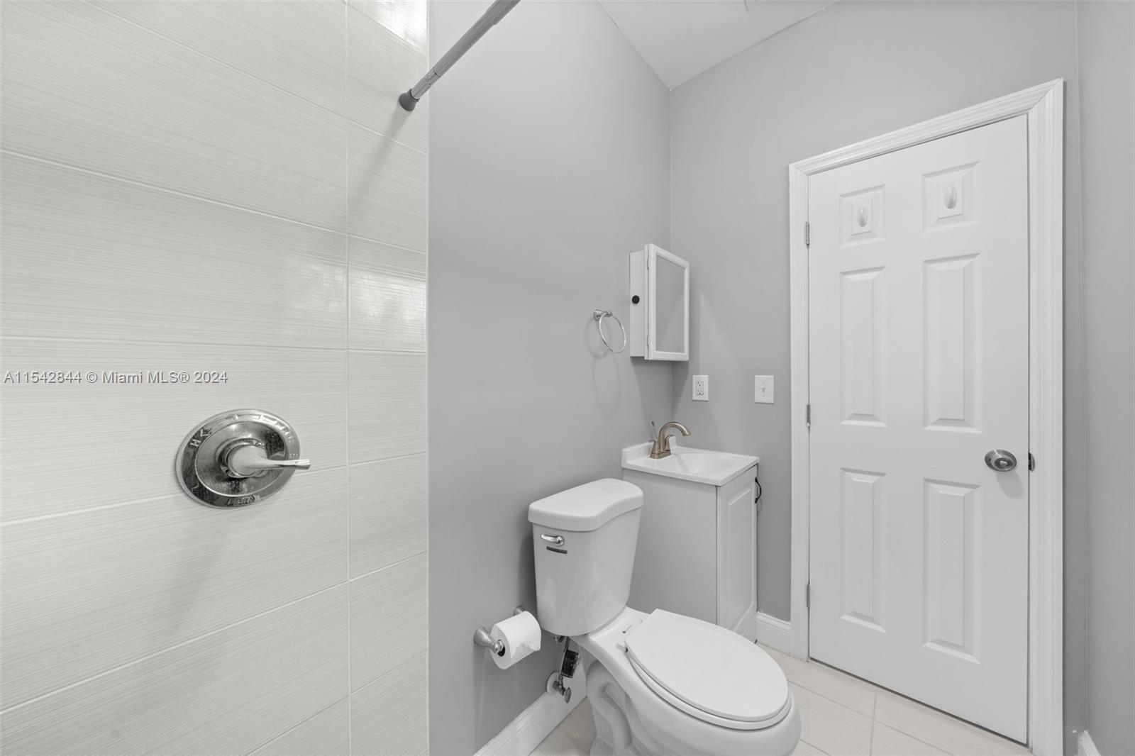 842 SW 3rd St 846, Miami, Florida 33130, 3 Bedrooms Bedrooms, ,2 BathroomsBathrooms,Residentiallease,For Rent,842 SW 3rd St 846,A11542844