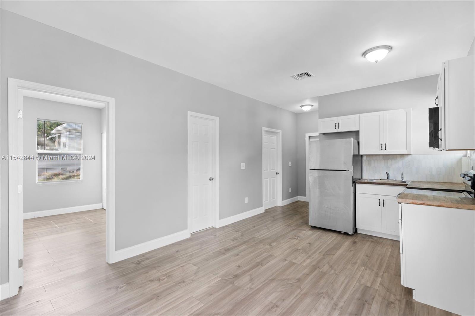 842 SW 3rd St 846, Miami, Florida 33130, 3 Bedrooms Bedrooms, ,2 BathroomsBathrooms,Residentiallease,For Rent,842 SW 3rd St 846,A11542844