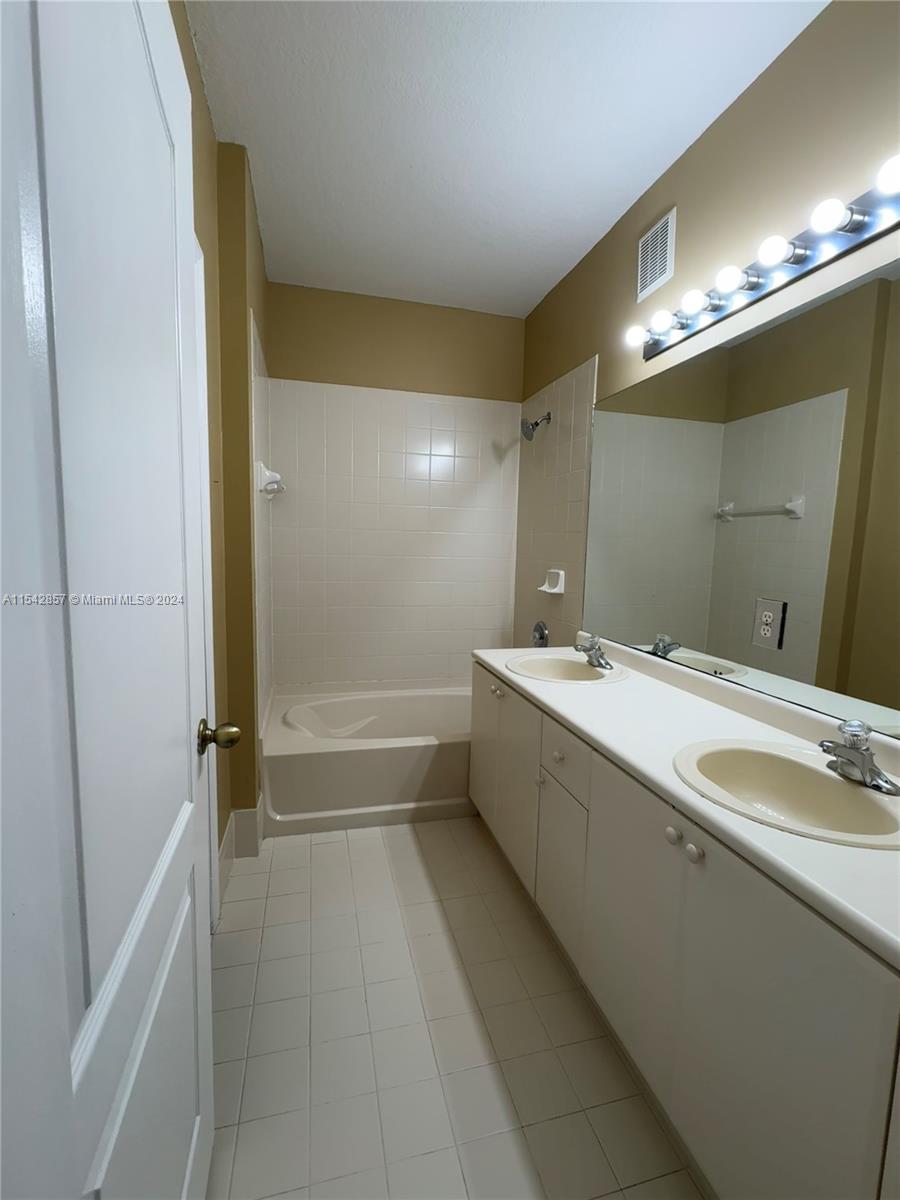 853 SW 149th Ct 853, Miami, Florida 33194, 4 Bedrooms Bedrooms, ,2 BathroomsBathrooms,Residentiallease,For Rent,853 SW 149th Ct 853,A11542857