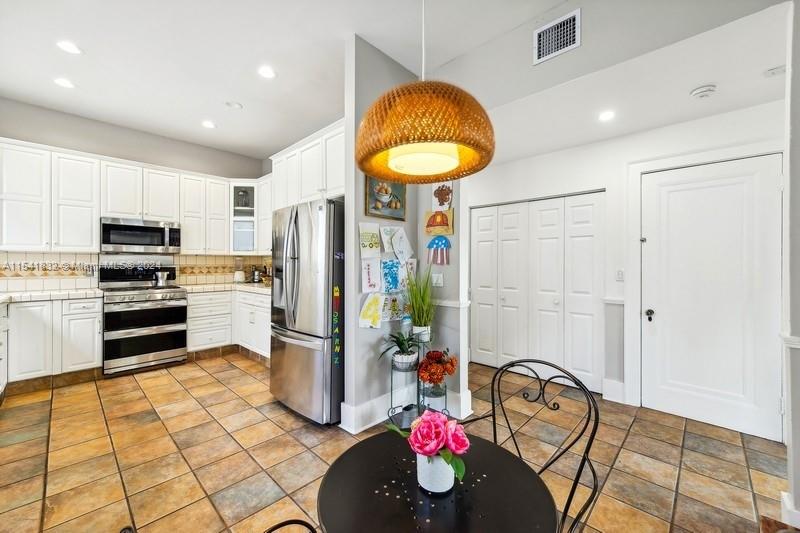 428 SW 23rd Rd, Miami, Florida 33129, 3 Bedrooms Bedrooms, ,2 BathroomsBathrooms,Residential,For Sale,428 SW 23rd Rd,A11541832