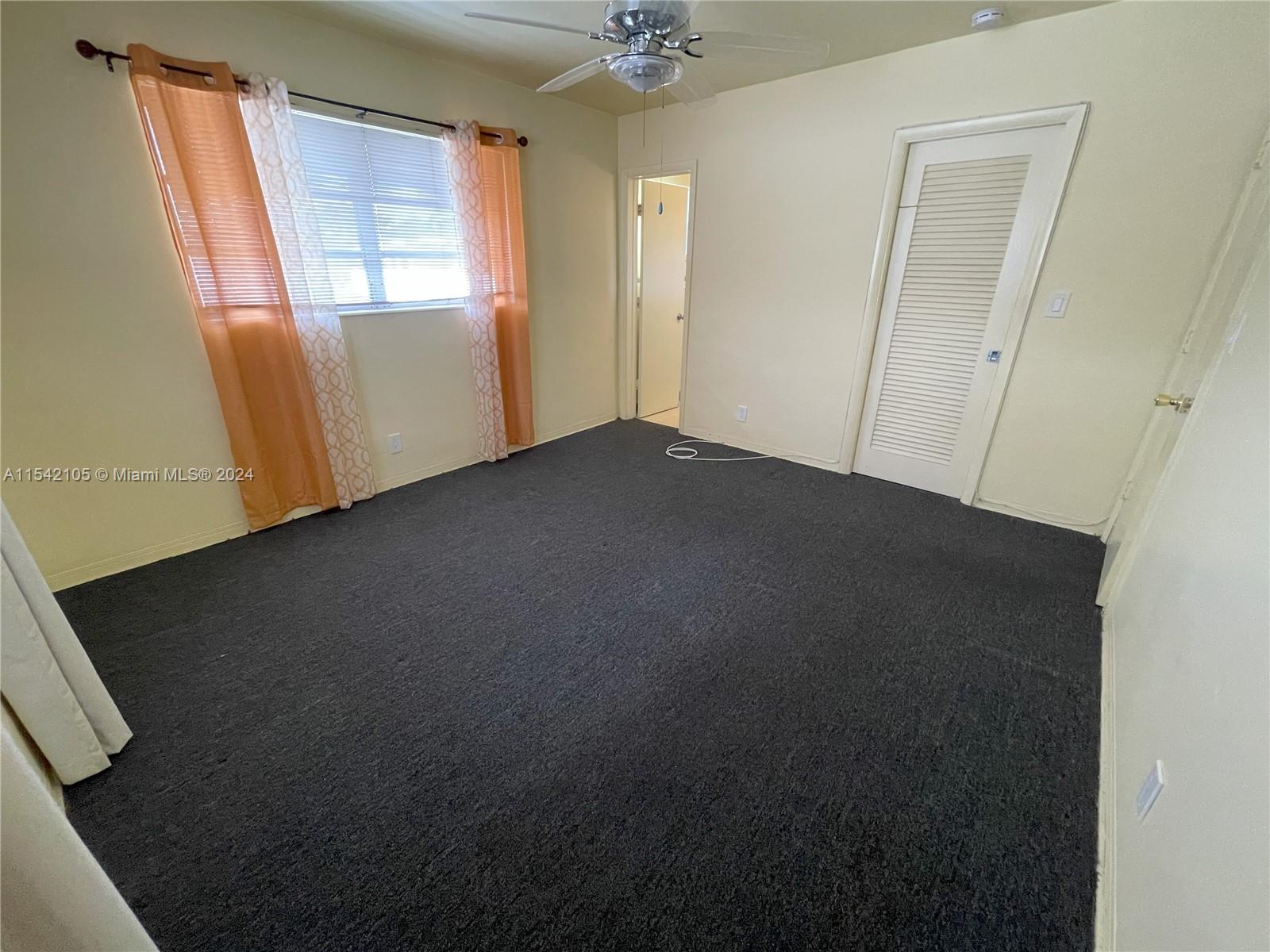 3847 S Circle 17, Hollywood, Florida 33021, 2 Bedrooms Bedrooms, ,2 BathroomsBathrooms,Residential,For Sale,3847 S Circle 17,A11542105