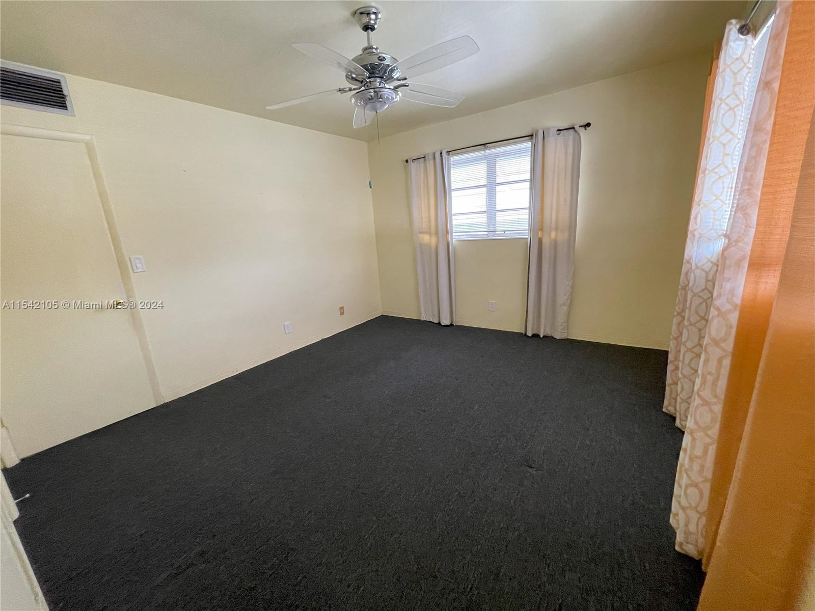 3847 S Circle 17, Hollywood, Florida 33021, 2 Bedrooms Bedrooms, ,2 BathroomsBathrooms,Residential,For Sale,3847 S Circle 17,A11542105