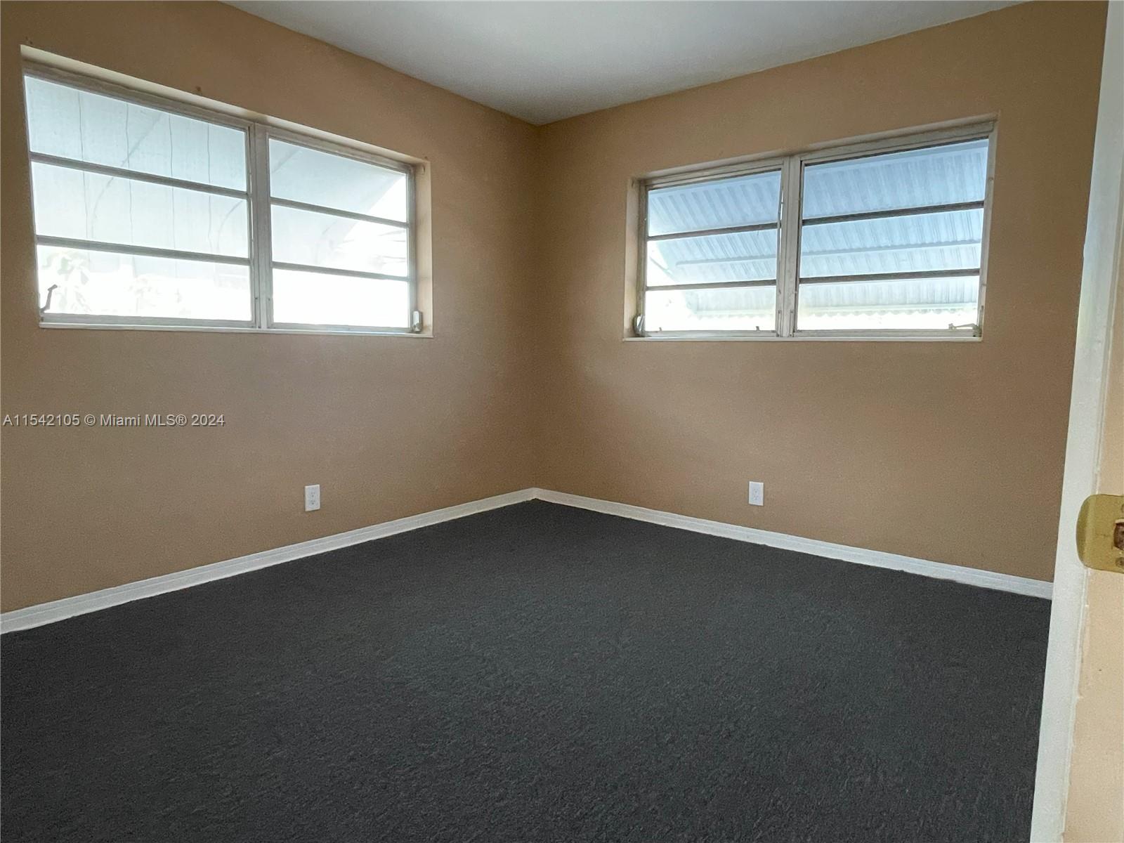 3847 S Circle 17, Hollywood, Florida 33021, 2 Bedrooms Bedrooms, ,2 BathroomsBathrooms,Residential,For Sale,3847 S Circle 17,A11542105