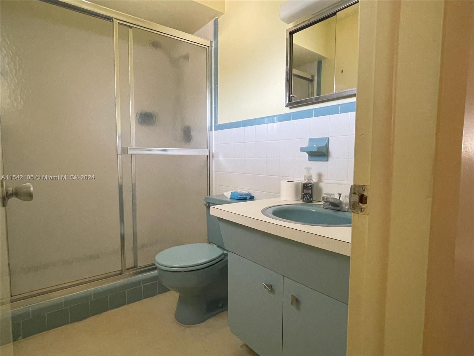 3847 S Circle 17, Hollywood, Florida 33021, 2 Bedrooms Bedrooms, ,2 BathroomsBathrooms,Residential,For Sale,3847 S Circle 17,A11542105