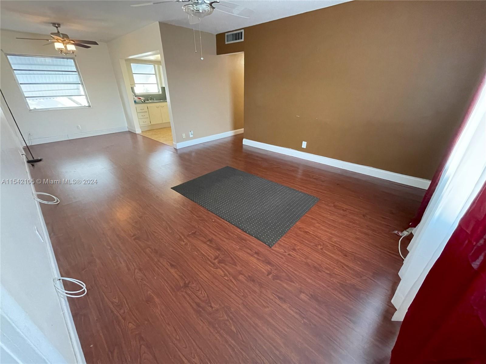 3847 S Circle 17, Hollywood, Florida 33021, 2 Bedrooms Bedrooms, ,2 BathroomsBathrooms,Residential,For Sale,3847 S Circle 17,A11542105