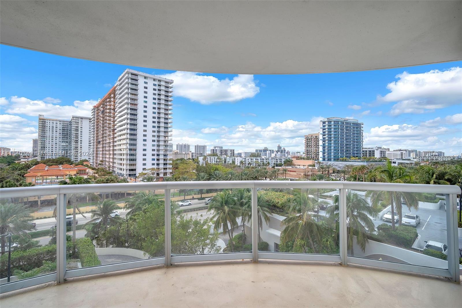 17315 Collins Ave 607, Sunny Isles Beach, FL 33160, 2 Bedrooms Bedrooms, ,2 BathroomsBathrooms,Residential,For Sale,Collins Ave,A11540349