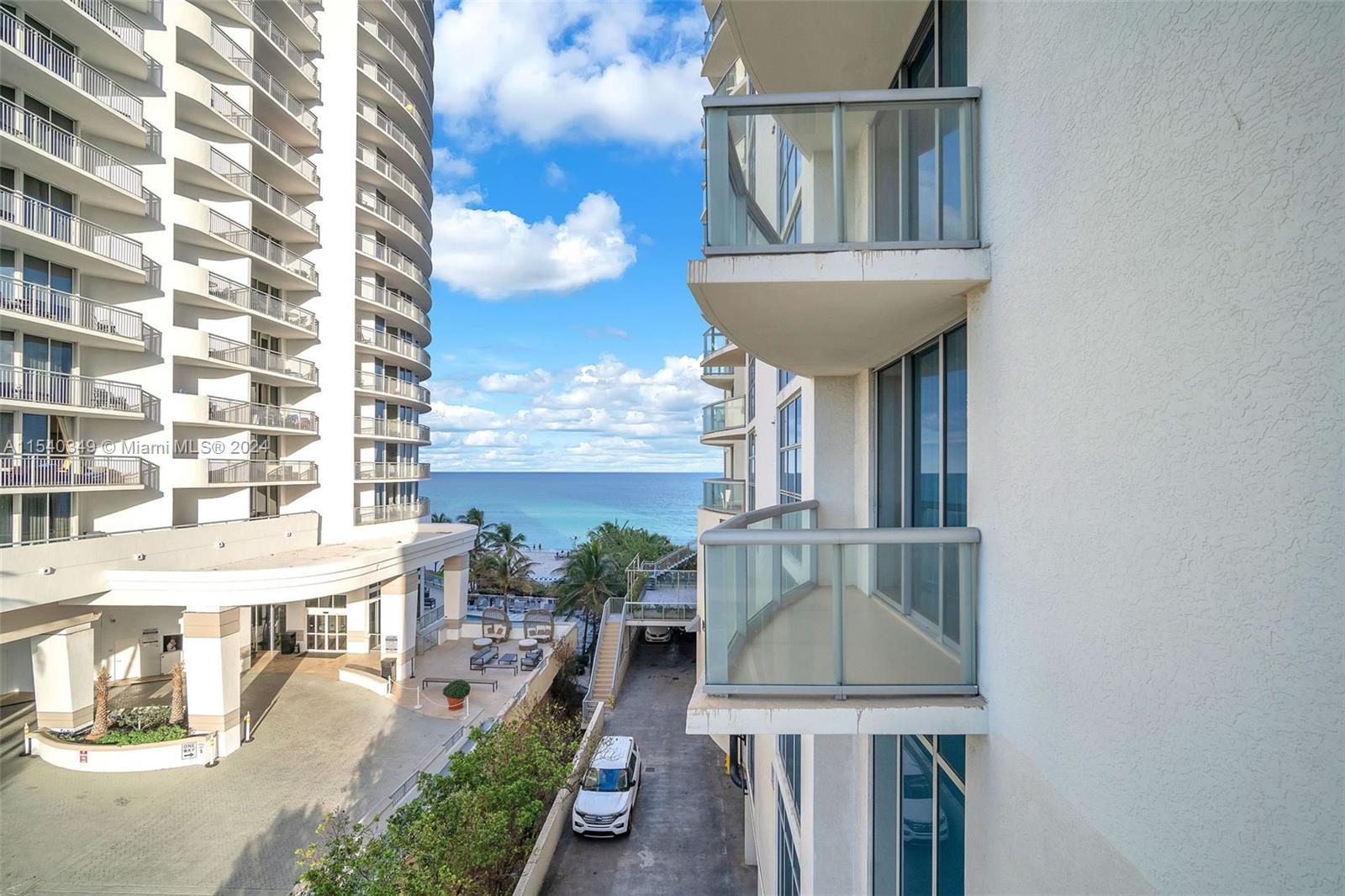 17315 Collins Ave 607, Sunny Isles Beach, FL 33160, 2 Bedrooms Bedrooms, ,2 BathroomsBathrooms,Residential,For Sale,Collins Ave,A11540349