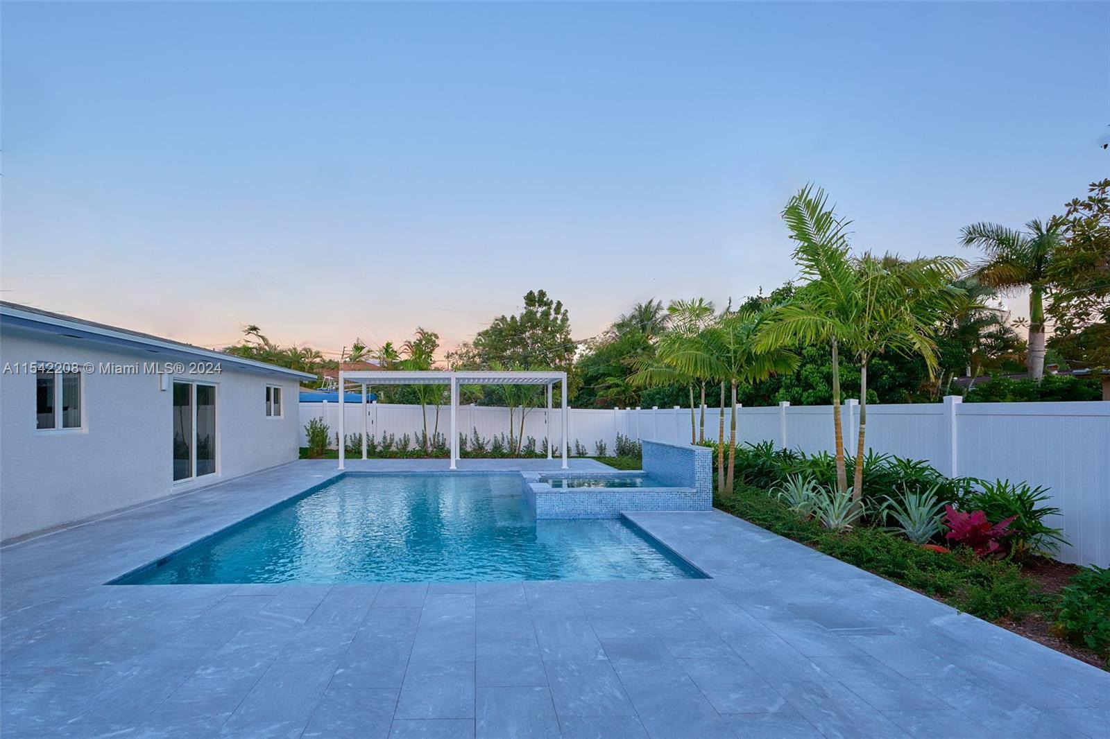 426 SE 3rd St, Dania Beach, Florida 33004, 4 Bedrooms Bedrooms, ,3 BathroomsBathrooms,Residential,For Sale,426 SE 3rd St,A11542208