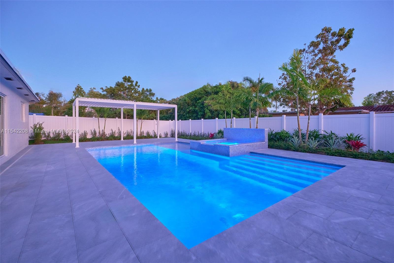 426 SE 3rd St, Dania Beach, Florida 33004, 4 Bedrooms Bedrooms, ,3 BathroomsBathrooms,Residential,For Sale,426 SE 3rd St,A11542208