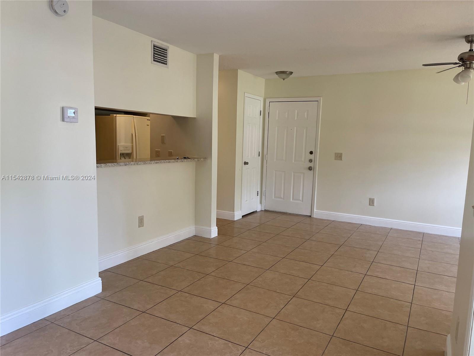 Rent A11542878 Brickell House Condo, Condo 22 Listed For 1,800