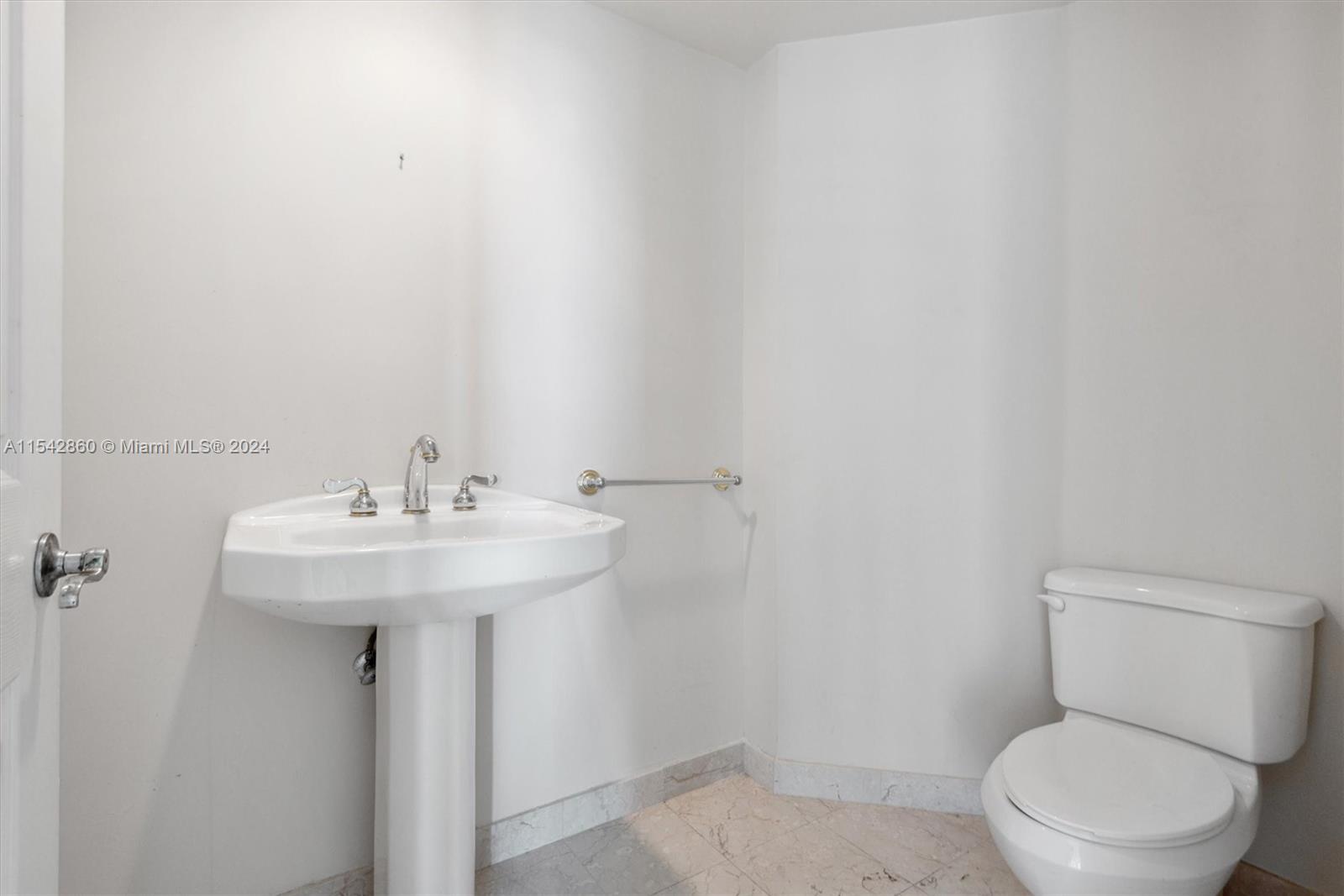 3370 Hidden Bay Dr 1604, Aventura, Florida 33180, 2 Bedrooms Bedrooms, ,2 BathroomsBathrooms,Residential,For Sale,3370 Hidden Bay Dr 1604,A11542860