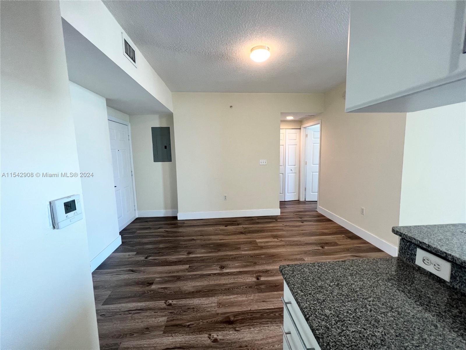 275 NE 18th St 2101, Miami, Florida 33132, 1 Bedroom Bedrooms, ,1 BathroomBathrooms,Residentiallease,For Rent,275 NE 18th St 2101,A11542908