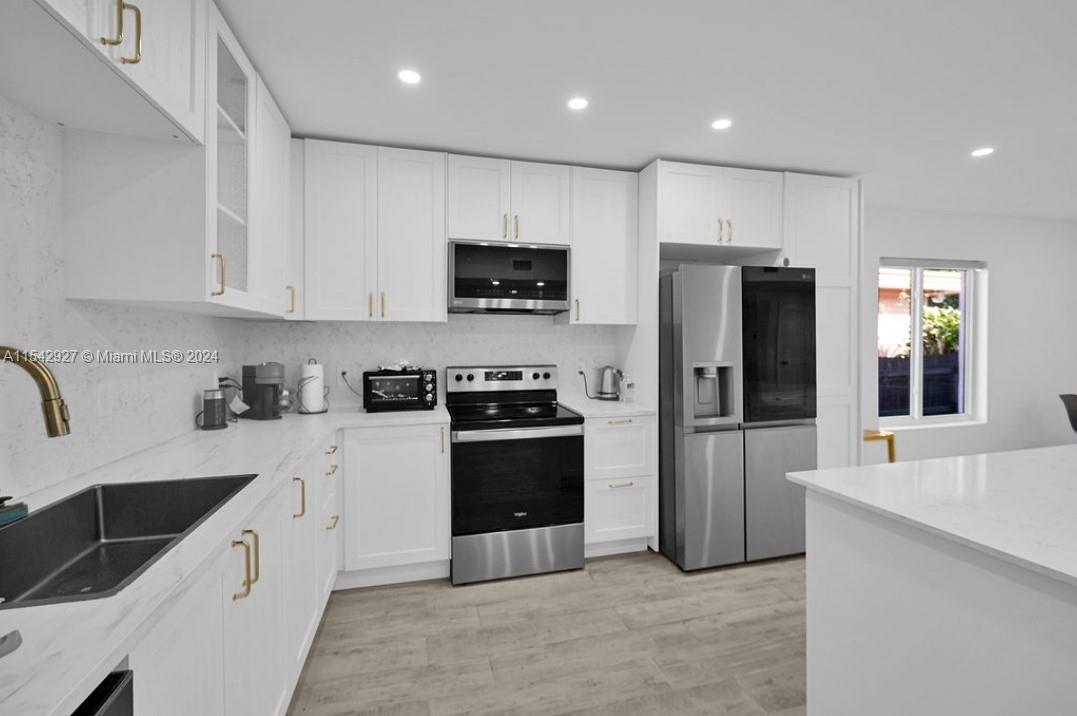 420 NE 90th St 0, El Portal, Florida 33138, 5 Bedrooms Bedrooms, ,3 BathroomsBathrooms,Residentiallease,For Rent,420 NE 90th St 0,A11542927