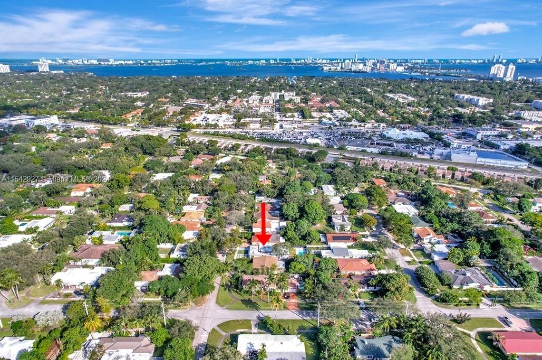 420 NE 90th St 0, El Portal, Florida 33138, 5 Bedrooms Bedrooms, ,3 BathroomsBathrooms,Residentiallease,For Rent,420 NE 90th St 0,A11542927