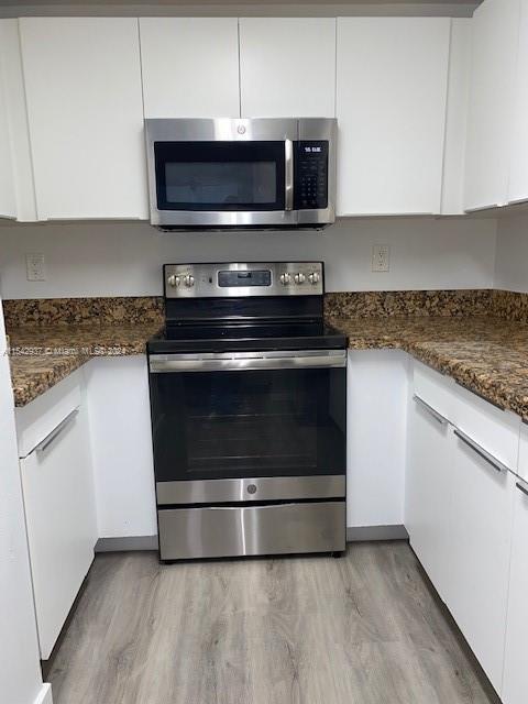 185 SE 14th Ter 810, Miami, Florida 33131, 2 Bedrooms Bedrooms, ,2 BathroomsBathrooms,Residentiallease,For Rent,185 SE 14th Ter 810,A11542937