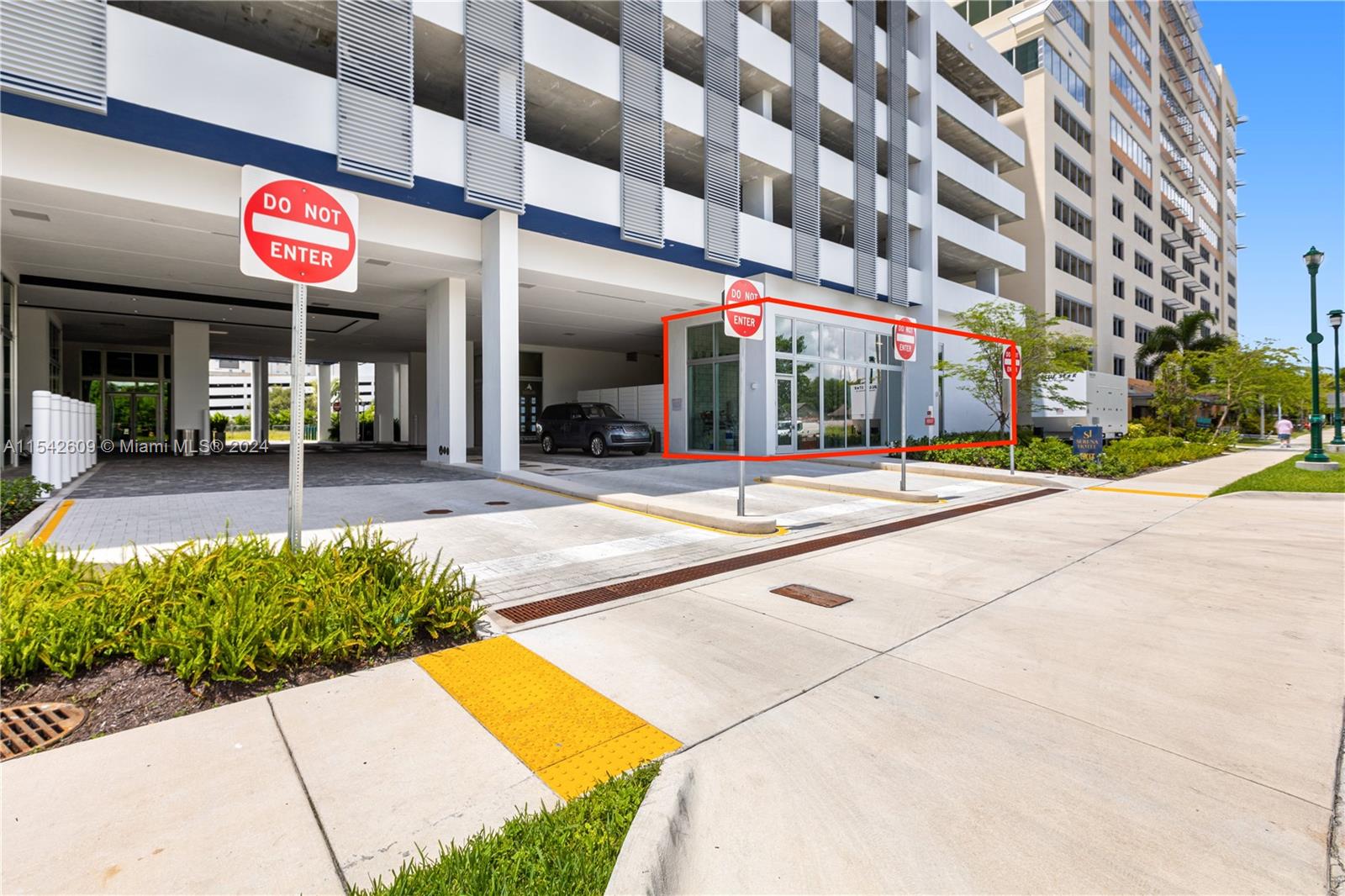 2820 NE 214 Street 1006, Aventura, Florida 33180, ,Commerciallease,For Rent,2820 NE 214 Street 1006,A11542609