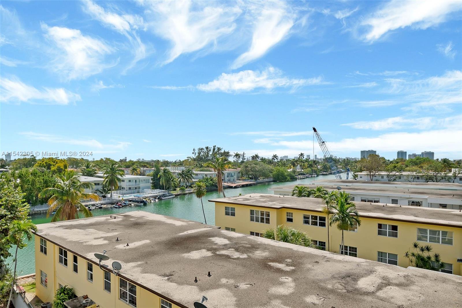 130 S Shore Dr 5C, Miami Beach, Florida 33141, 2 Bedrooms Bedrooms, ,2 BathroomsBathrooms,Residential,For Sale,130 S Shore Dr 5C,A11542305