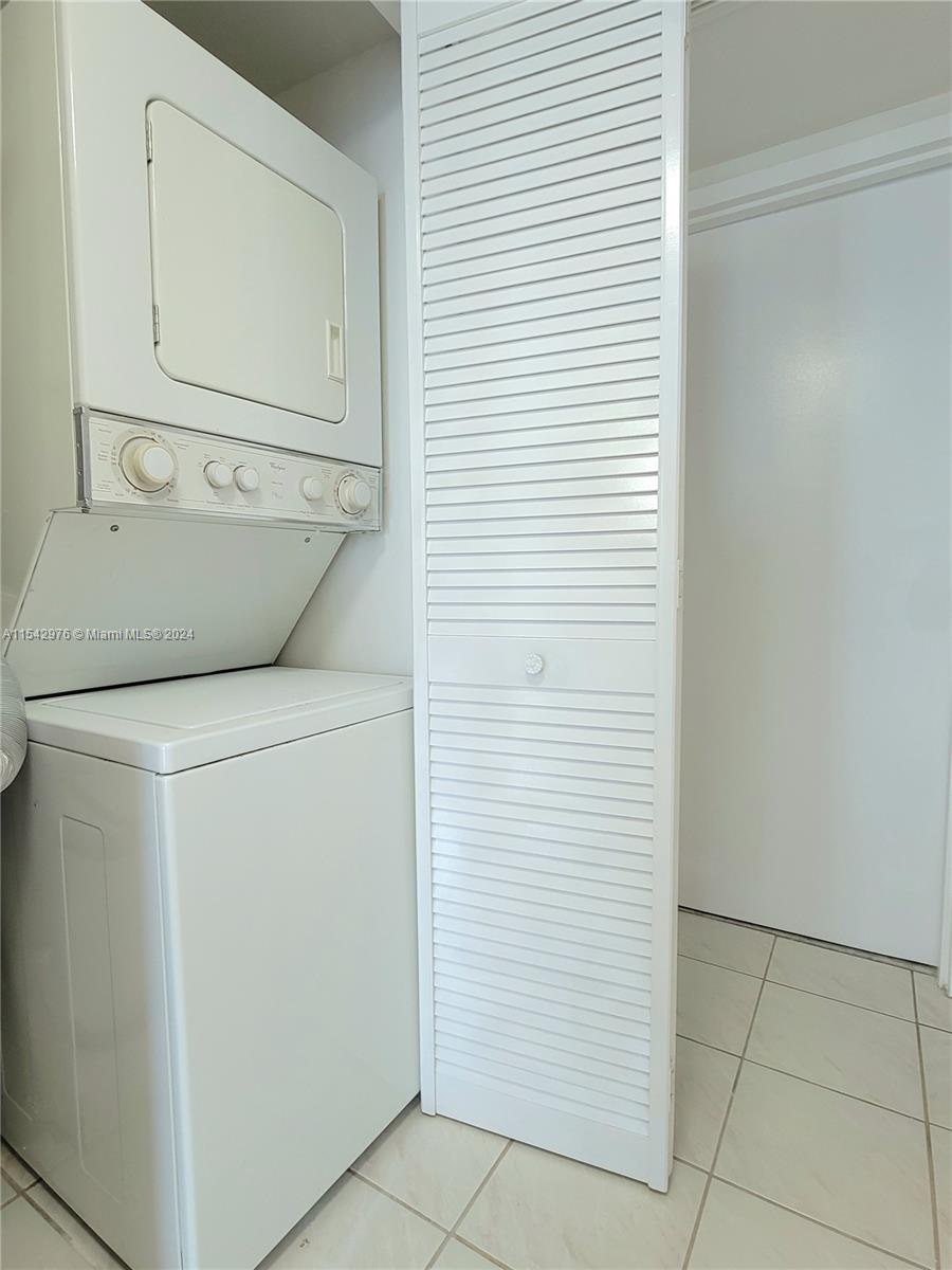 2030 S Ocean Dr 421, Hallandale Beach, Florida 33009, 2 Bedrooms Bedrooms, ,2 BathroomsBathrooms,Residential,For Sale,2030 S Ocean Dr 421,A11542976