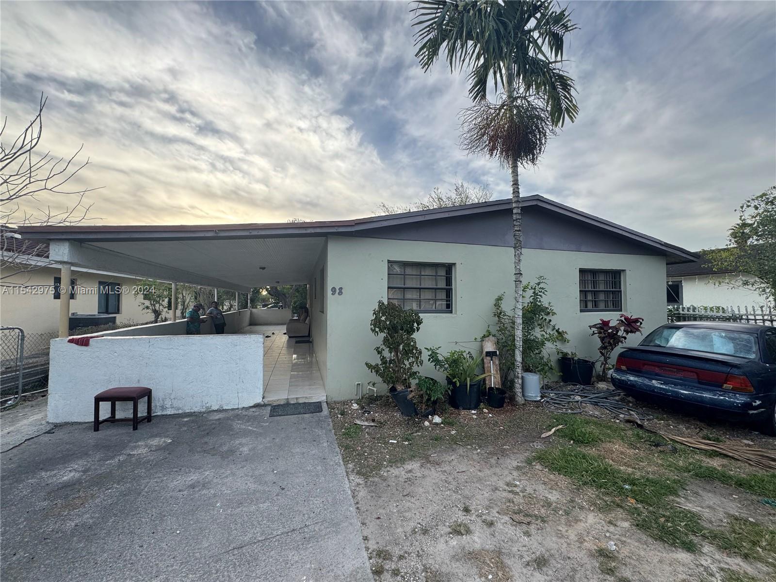 98 NW 4th Ave  For Sale A11542975, FL