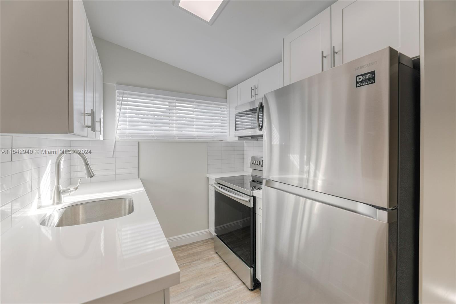 1325 NE 2nd Ave, Fort Lauderdale, FL 33304, 3 Bedrooms Bedrooms, ,1 BathroomBathrooms,Residential,For Sale,2nd Ave,A11542940