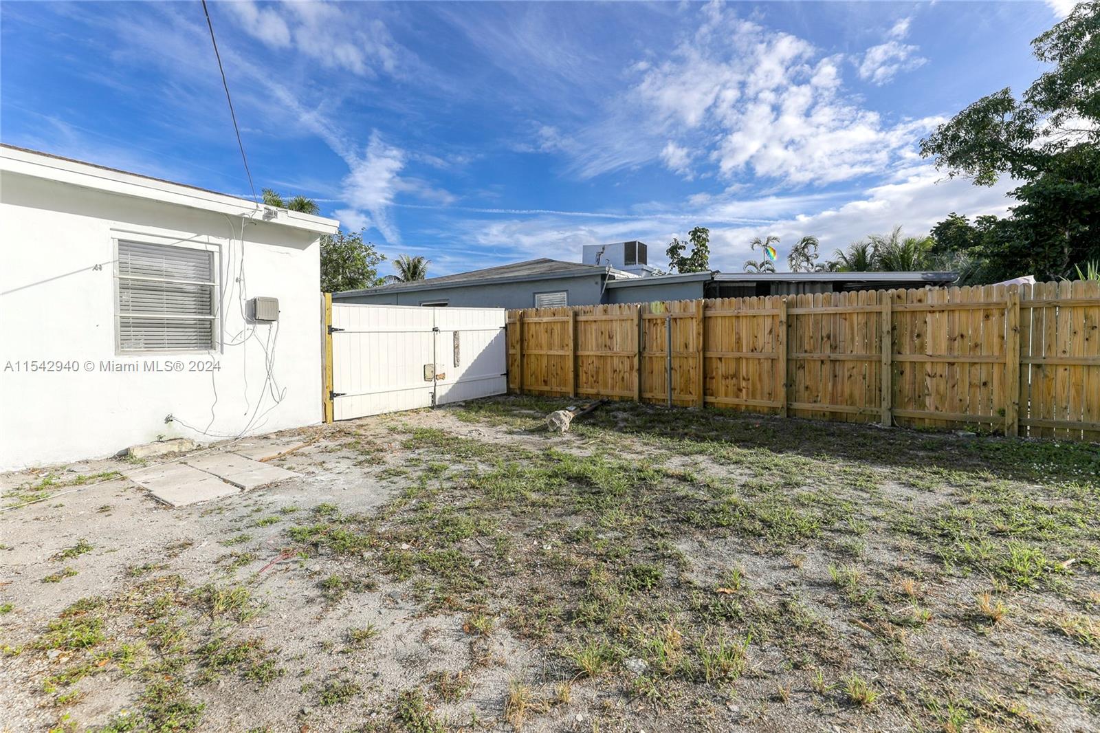 1325 NE 2nd Ave, Fort Lauderdale, FL 33304, 3 Bedrooms Bedrooms, ,1 BathroomBathrooms,Residential,For Sale,2nd Ave,A11542940