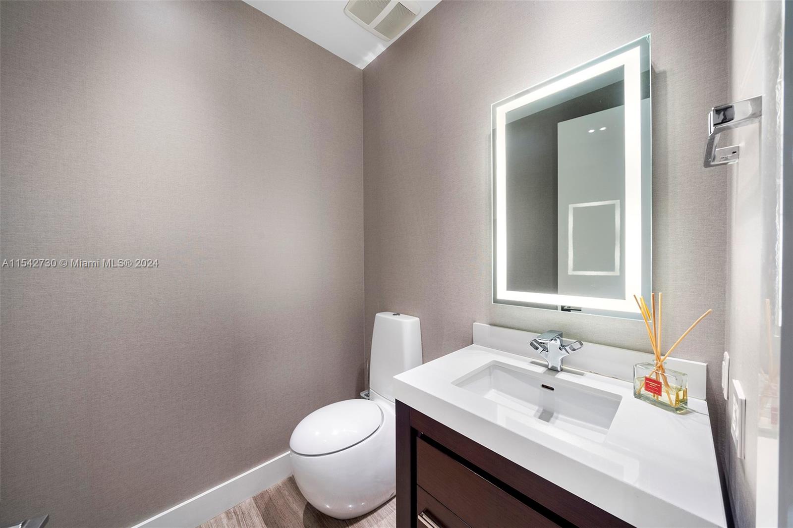 1315 Hatteras Ct, Hollywood, Florida 33019, 6 Bedrooms Bedrooms, ,5 BathroomsBathrooms,Residential,For Sale,1315 Hatteras Ct,A11542730