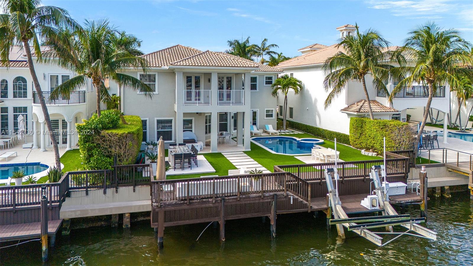 1315 Hatteras Ct, Hollywood, FL, 33019 United States, 6 Bedrooms Bedrooms, ,5 BathroomsBathrooms,Residential,For Sale,Hatteras Ct,A11542730