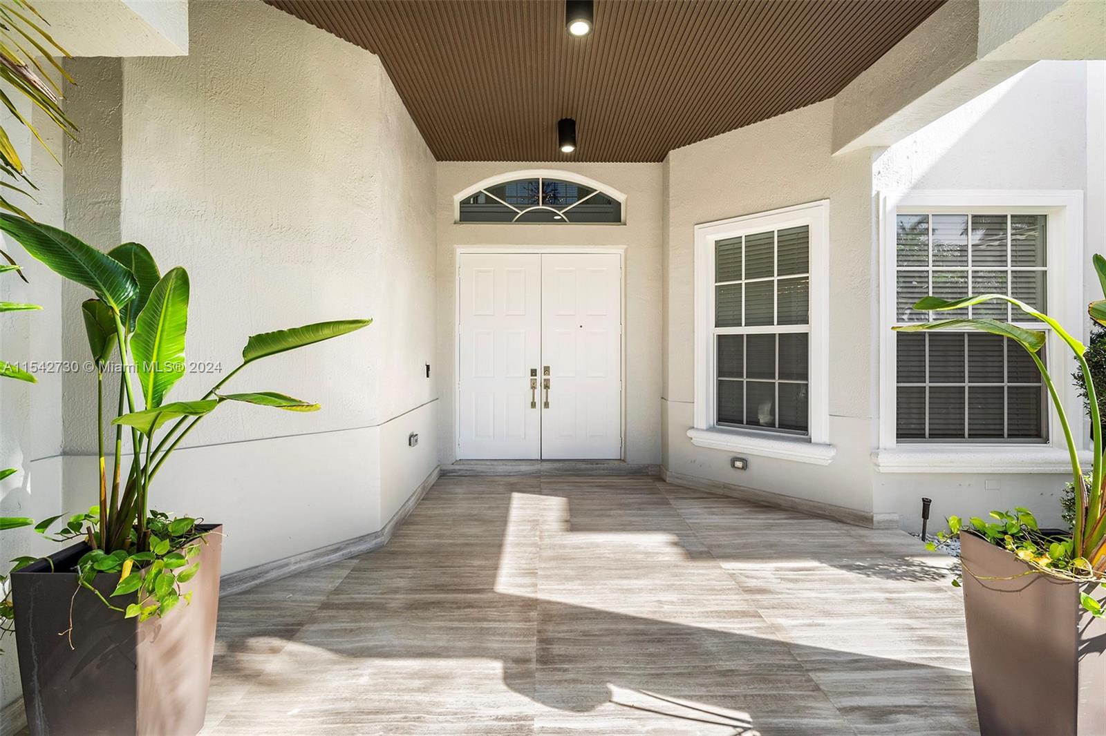 1315 Hatteras Ct, Hollywood, Florida 33019, 6 Bedrooms Bedrooms, ,5 BathroomsBathrooms,Residential,For Sale,1315 Hatteras Ct,A11542730