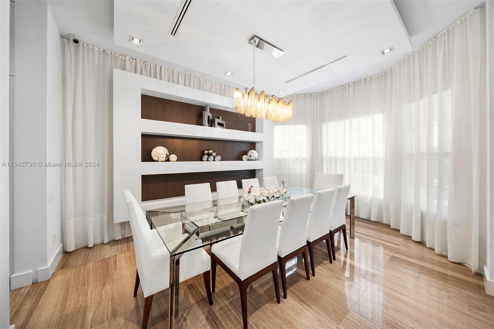 1315 Hatteras Ct, Hollywood, FL, 33019 United States, 6 Bedrooms Bedrooms, ,5 BathroomsBathrooms,Residential,For Sale,Hatteras Ct,A11542730