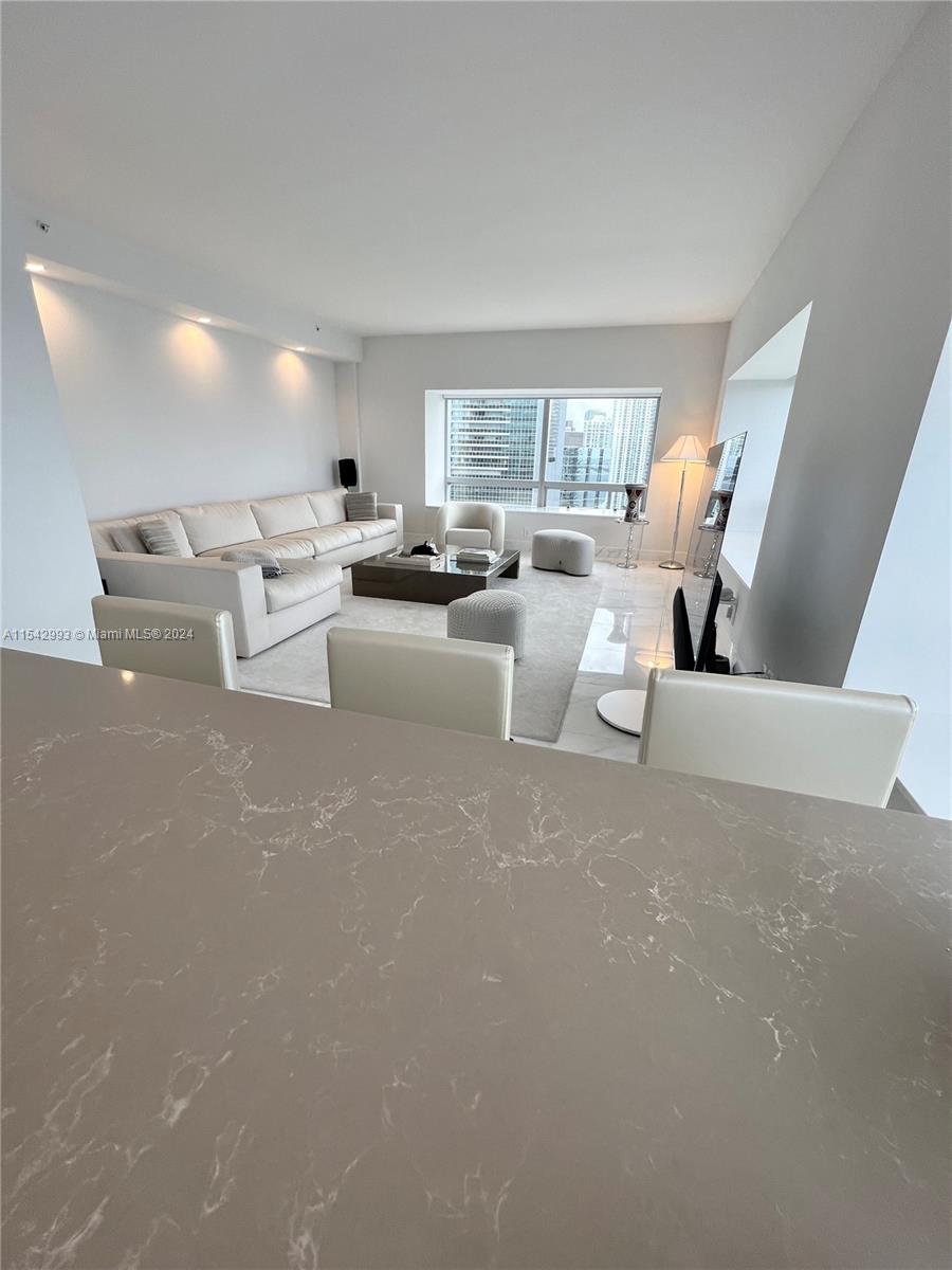1435 Brickell Ave 3307, Miami, Florida 33131, 2 Bedrooms Bedrooms, ,2 BathroomsBathrooms,Residentiallease,For Rent,1435 Brickell Ave 3307,A11542993
