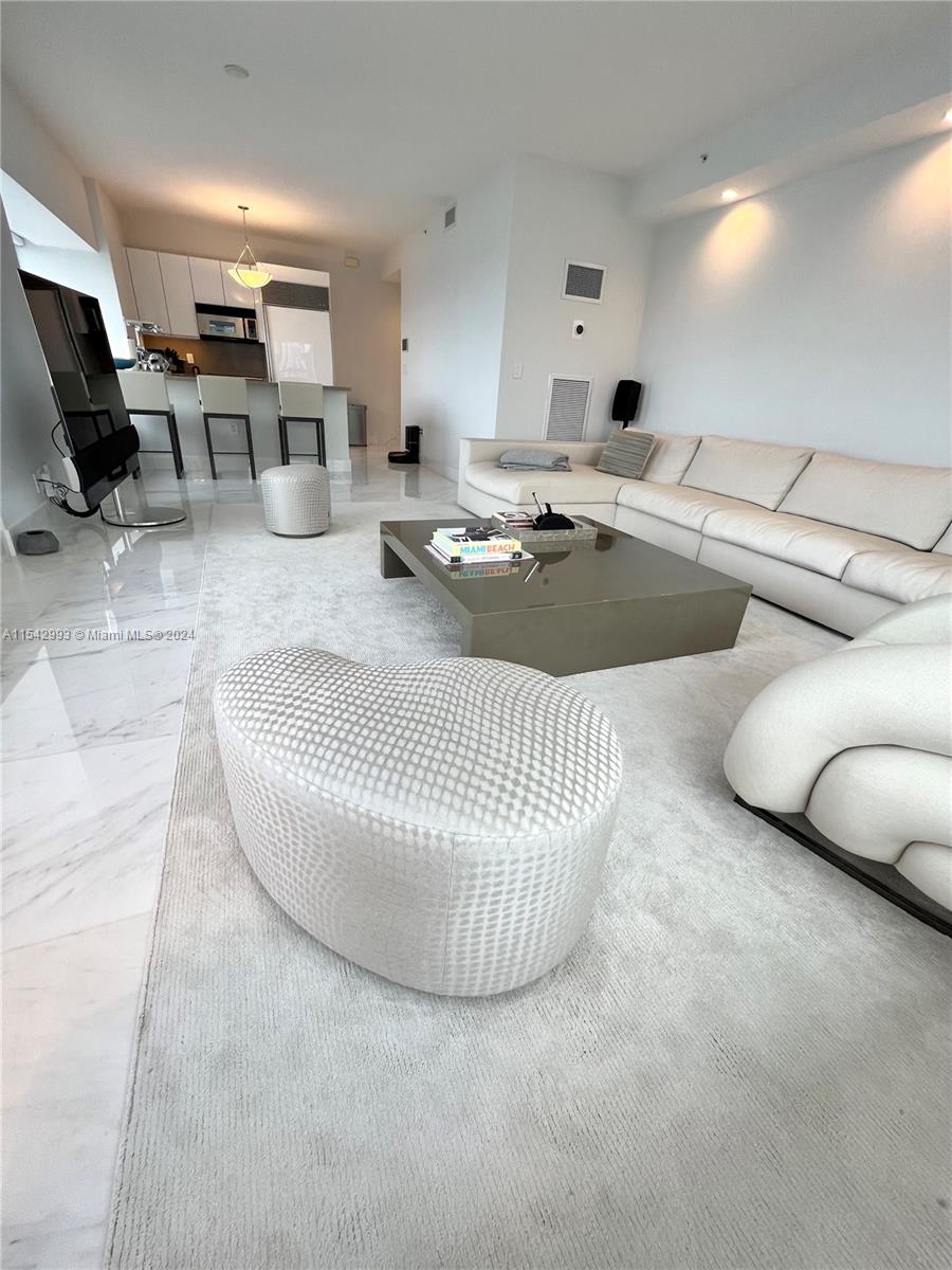1435 Brickell Ave 3307, Miami, Florida 33131, 2 Bedrooms Bedrooms, ,2 BathroomsBathrooms,Residentiallease,For Rent,1435 Brickell Ave 3307,A11542993