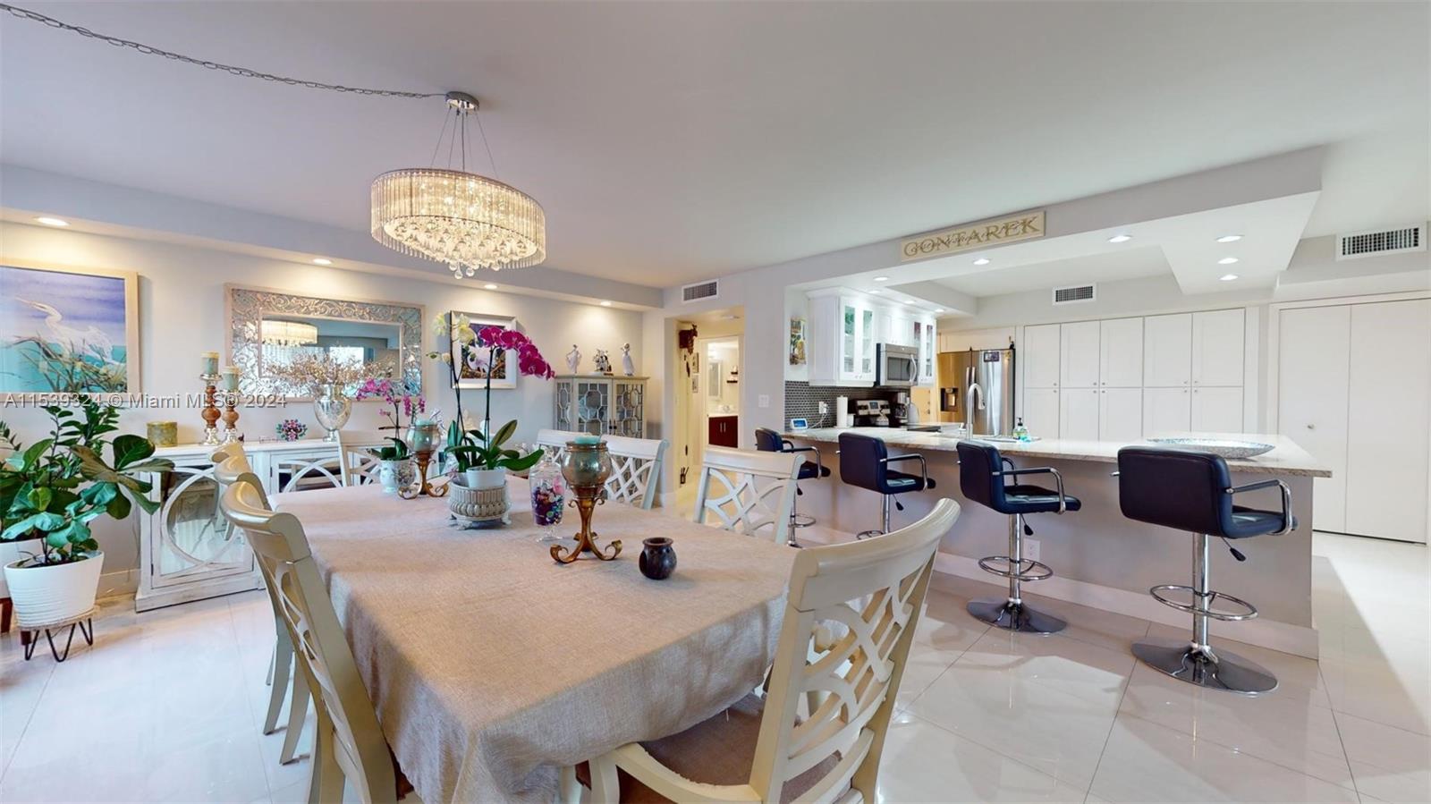 1920 S Ocean Dr 4D, Hallandale Beach, Florida 33009, 3 Bedrooms Bedrooms, ,2 BathroomsBathrooms,Residential,For Sale,1920 S Ocean Dr 4D,A11539324