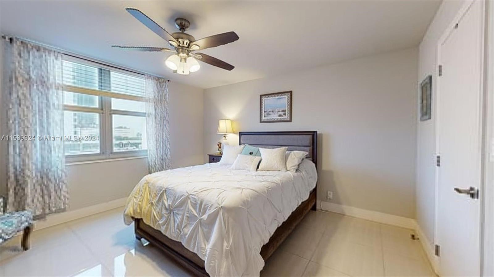 1920 S Ocean Dr 4D, Hallandale Beach, Florida 33009, 3 Bedrooms Bedrooms, ,2 BathroomsBathrooms,Residential,For Sale,1920 S Ocean Dr 4D,A11539324