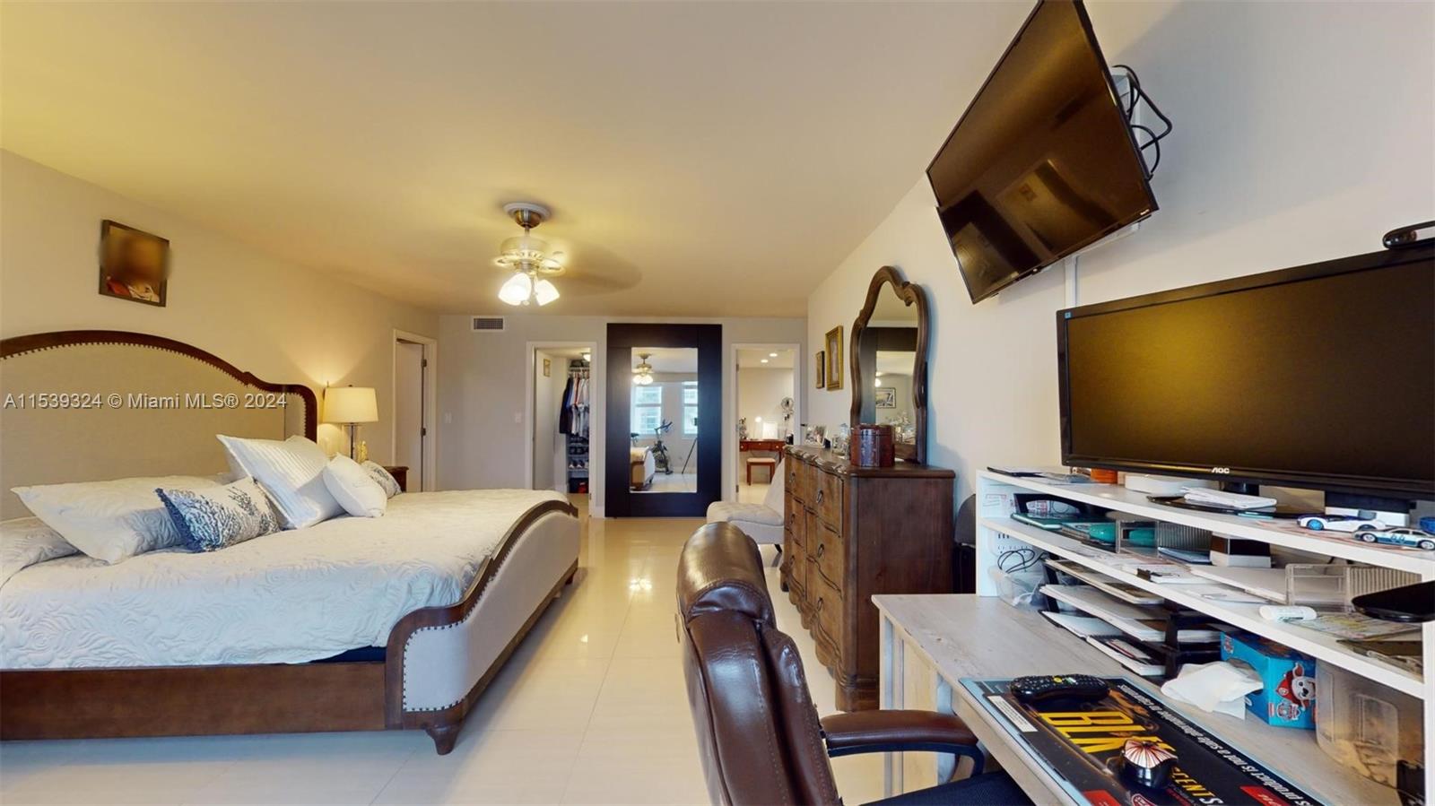 1920 S Ocean Dr 4D, Hallandale Beach, Florida 33009, 3 Bedrooms Bedrooms, ,2 BathroomsBathrooms,Residential,For Sale,1920 S Ocean Dr 4D,A11539324