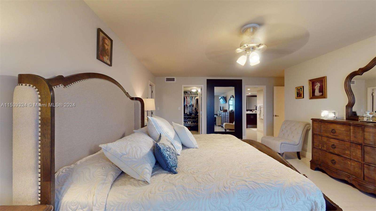 1920 S Ocean Dr 4D, Hallandale Beach, Florida 33009, 3 Bedrooms Bedrooms, ,2 BathroomsBathrooms,Residential,For Sale,1920 S Ocean Dr 4D,A11539324