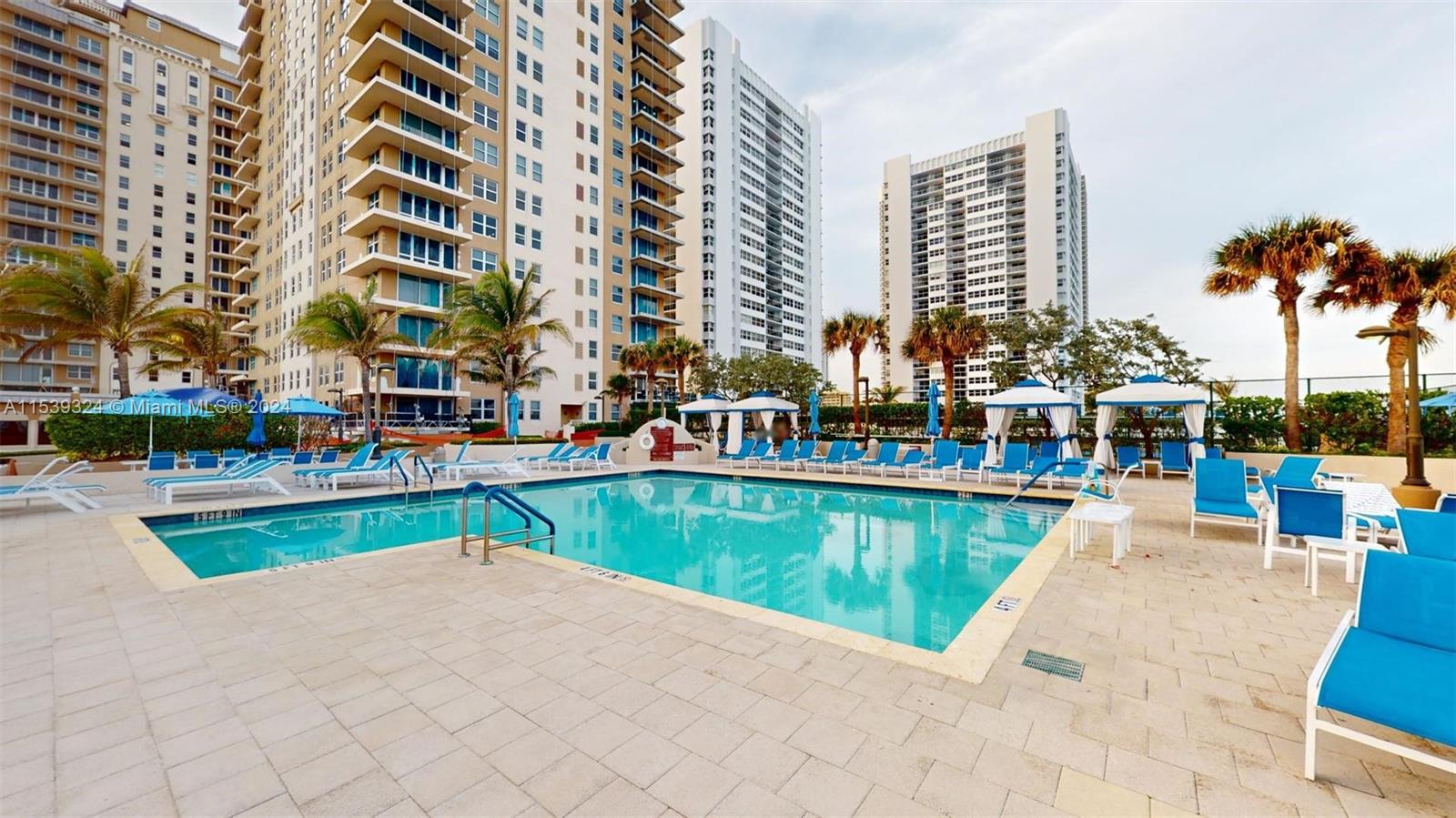 1920 S Ocean Dr 4D, Hallandale Beach, Florida 33009, 3 Bedrooms Bedrooms, ,2 BathroomsBathrooms,Residential,For Sale,1920 S Ocean Dr 4D,A11539324