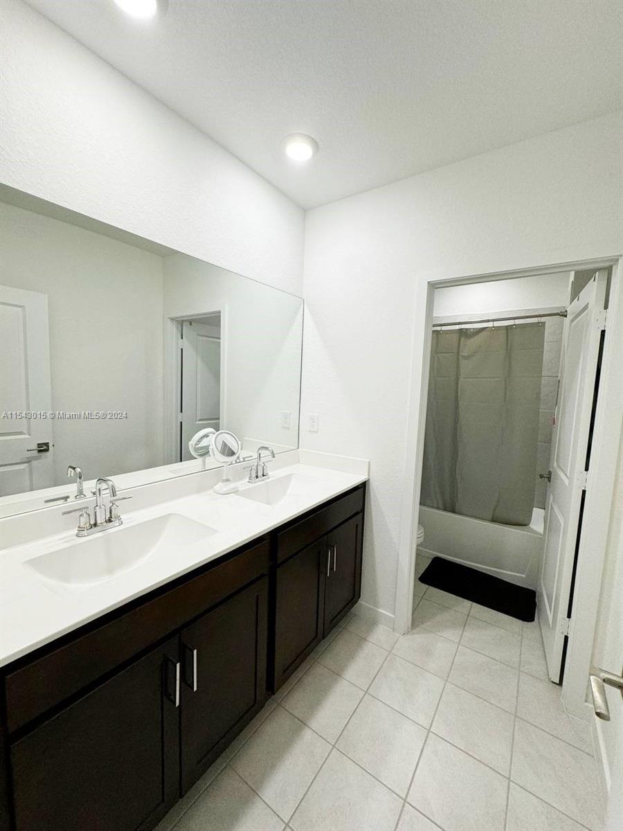 848 SE 17th St 0, Homestead, Florida 33034, 4 Bedrooms Bedrooms, ,3 BathroomsBathrooms,Residentiallease,For Rent,848 SE 17th St 0,A11543015