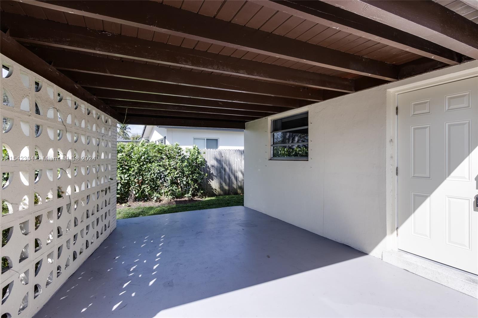 1917 N 42nd Ave, Hollywood, Florida 33021, 3 Bedrooms Bedrooms, ,2 BathroomsBathrooms,Residential,For Sale,1917 N 42nd Ave,A11542304