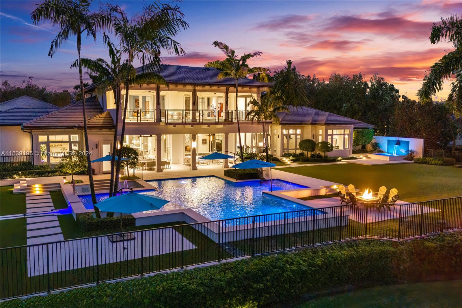3185 S Willow Ln, Weston, Florida 33331, 5 Bedrooms Bedrooms, ,4 BathroomsBathrooms,Residential,For Sale,3185 S Willow Ln,A11539195