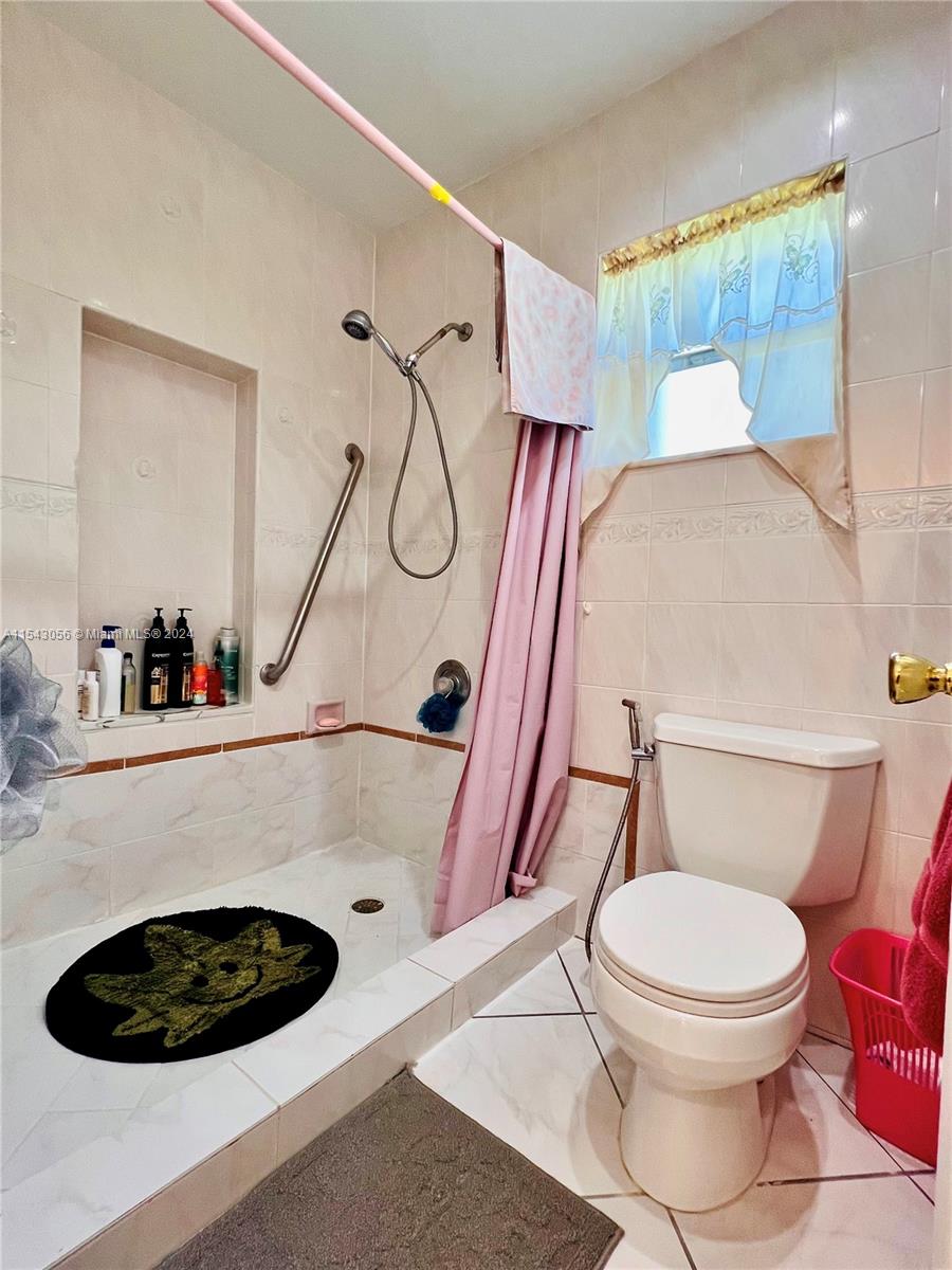 28521 SW 162nd Ave, Homestead, Florida 33033, 4 Bedrooms Bedrooms, ,2 BathroomsBathrooms,Residential,For Sale,28521 SW 162nd Ave,A11543056