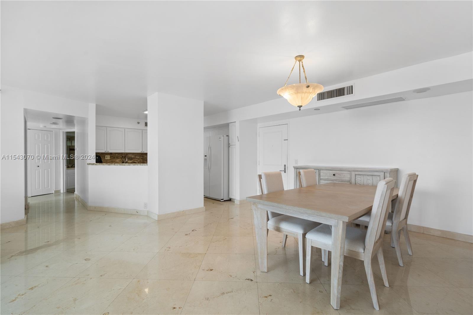 3500 Mystic Pointe Dr 3502, Aventura, Florida 33180, 2 Bedrooms Bedrooms, ,2 BathroomsBathrooms,Residential,For Sale,3500 Mystic Pointe Dr 3502,A11543070