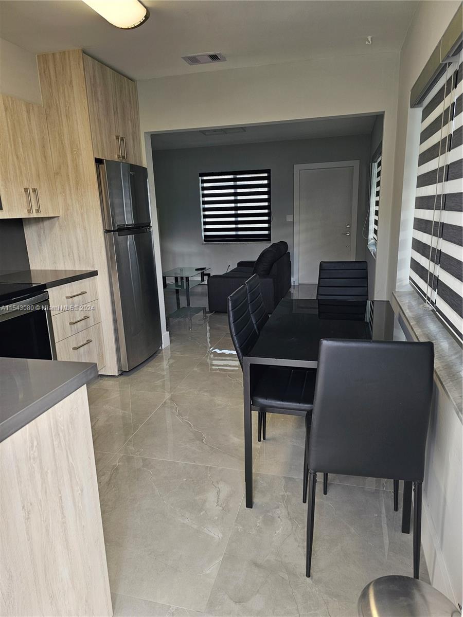 Hollywood, Florida 33020, 2 Bedrooms Bedrooms, ,1 BathroomBathrooms,Residentiallease,For Rent,A11543080