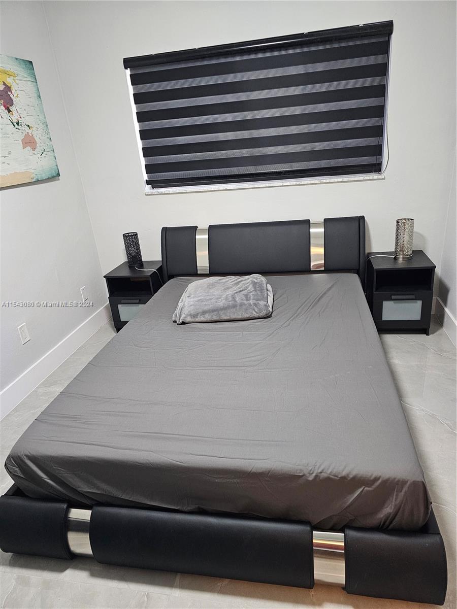 Hollywood, Florida 33020, 2 Bedrooms Bedrooms, ,1 BathroomBathrooms,Residentiallease,For Rent,A11543080